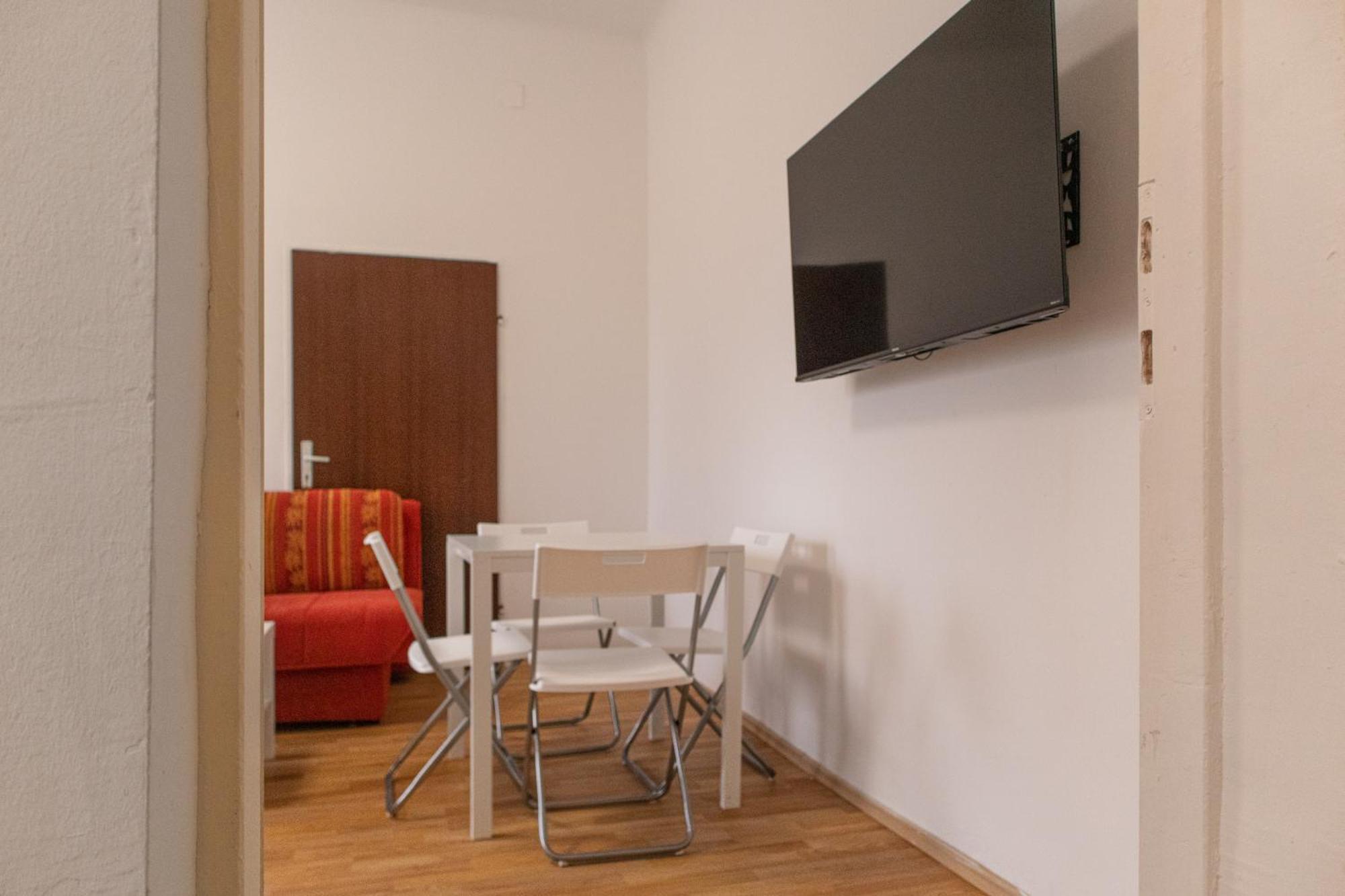 Homelike 2Br Apt. @Millenium Tower/Danube River Bécs Kültér fotó