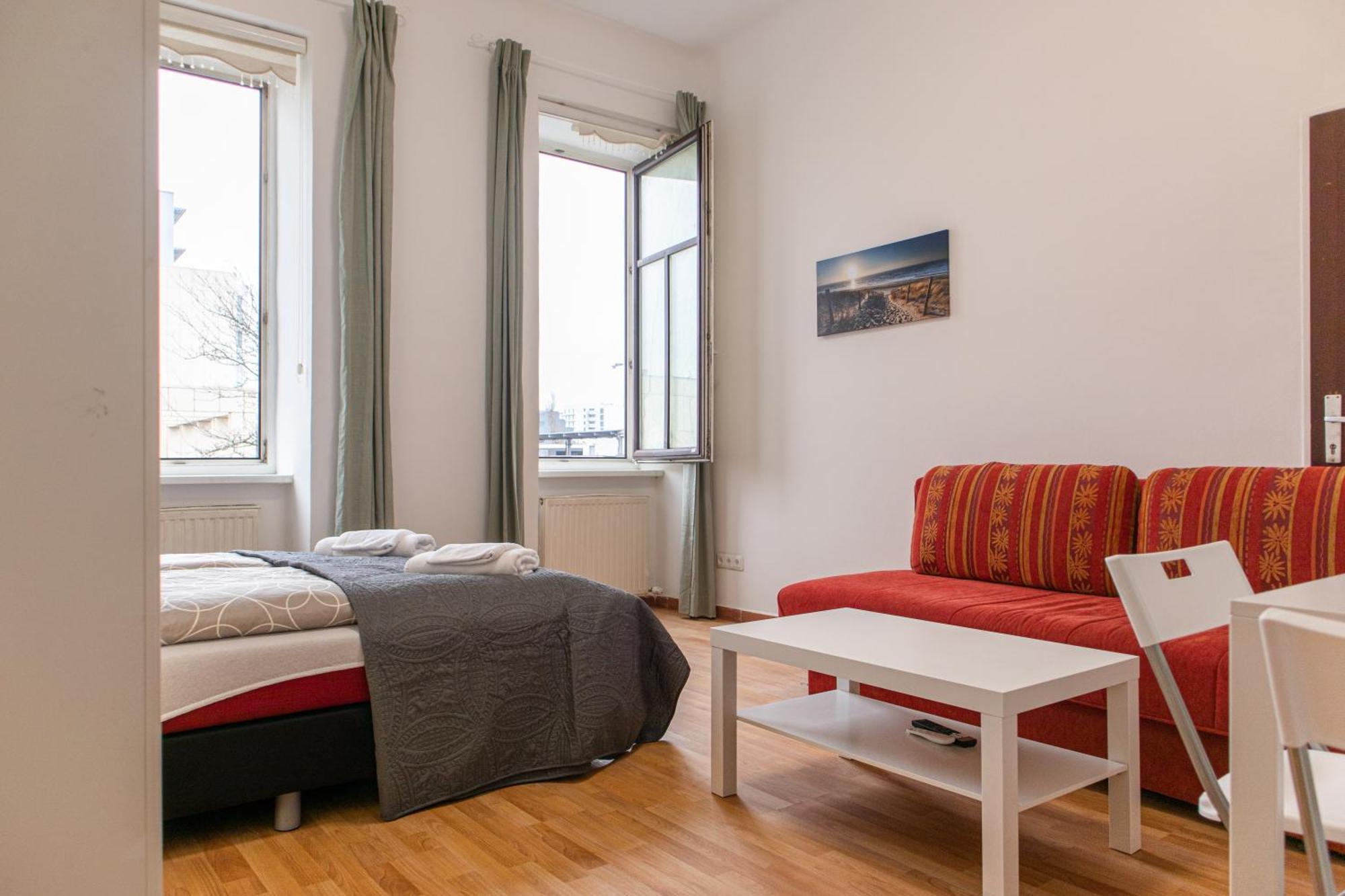 Homelike 2Br Apt. @Millenium Tower/Danube River Bécs Kültér fotó